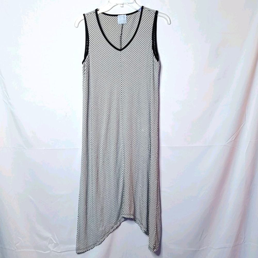 Sunday by Dress Barn striped vneck soft dress M